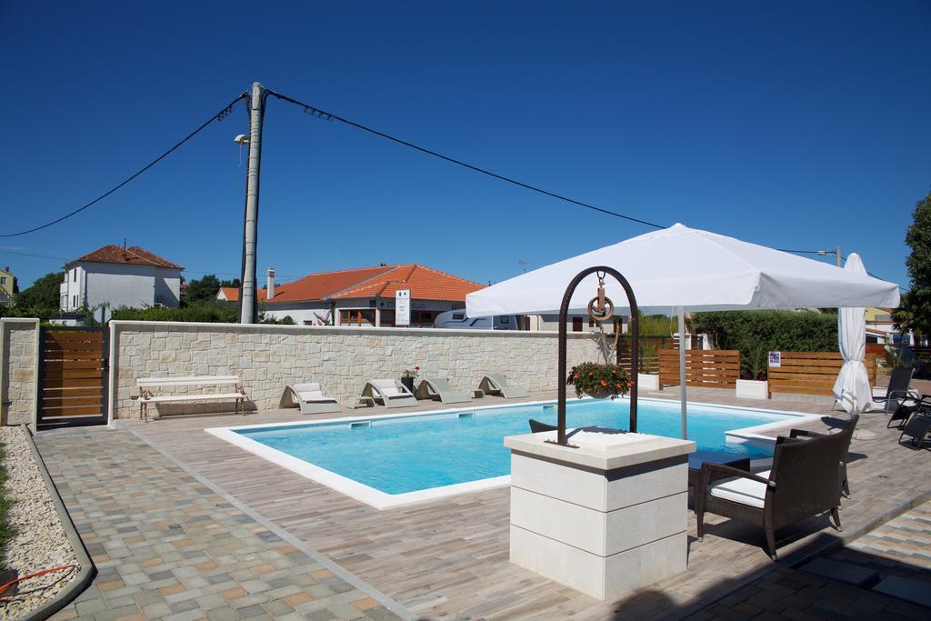 Banic Apartments With Pool Biograd na Moru Kültér fotó