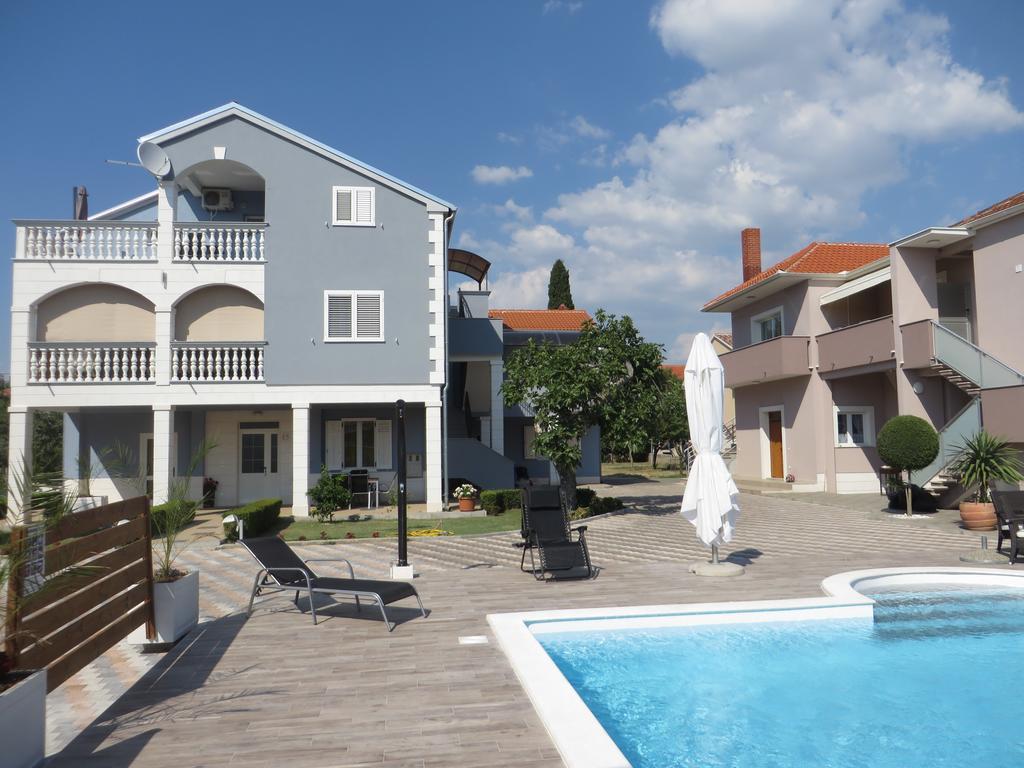 Banic Apartments With Pool Biograd na Moru Kültér fotó