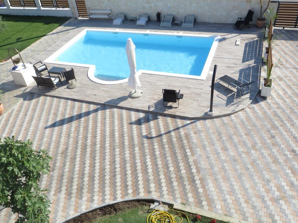 Banic Apartments With Pool Biograd na Moru Szoba fotó