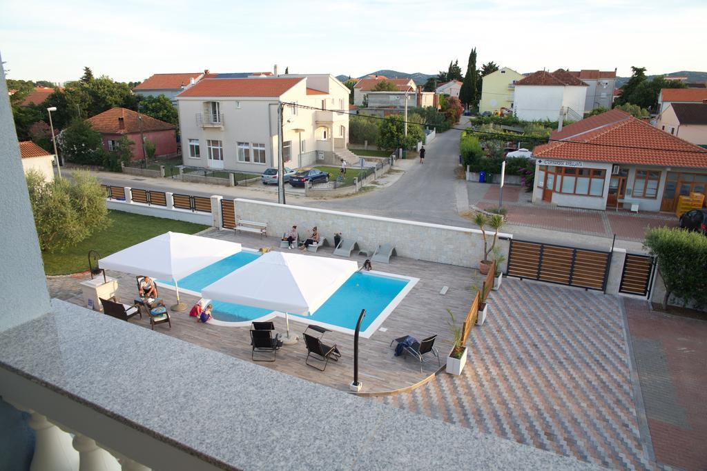 Banic Apartments With Pool Biograd na Moru Szoba fotó