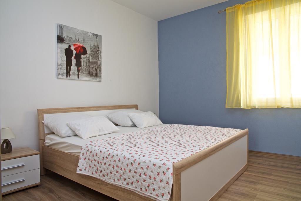 Banic Apartments With Pool Biograd na Moru Szoba fotó