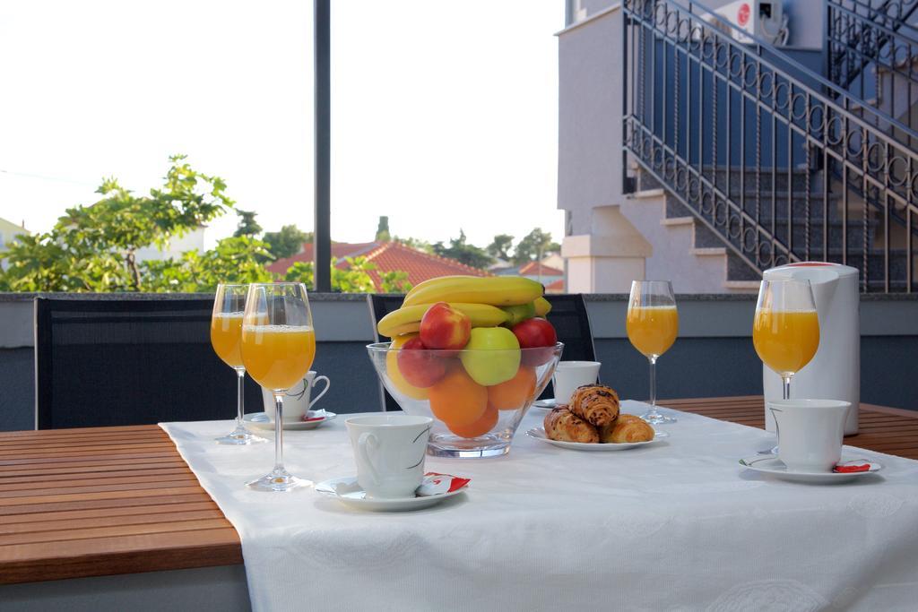 Banic Apartments With Pool Biograd na Moru Szoba fotó