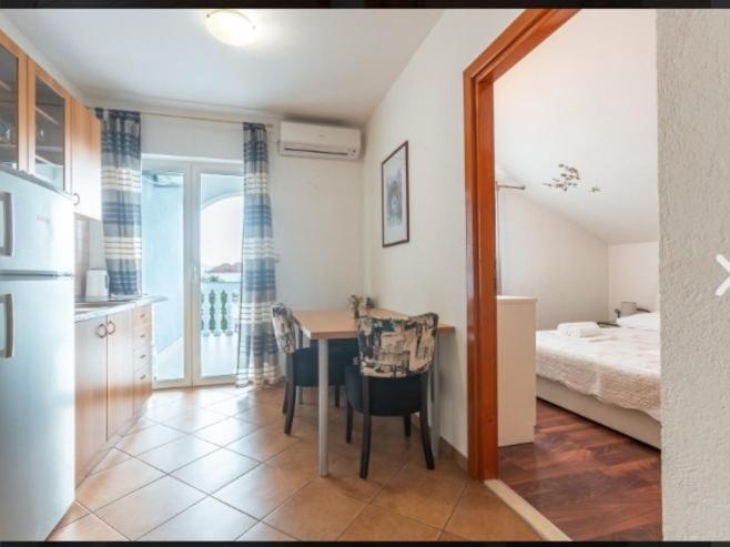Banic Apartments With Pool Biograd na Moru Kültér fotó