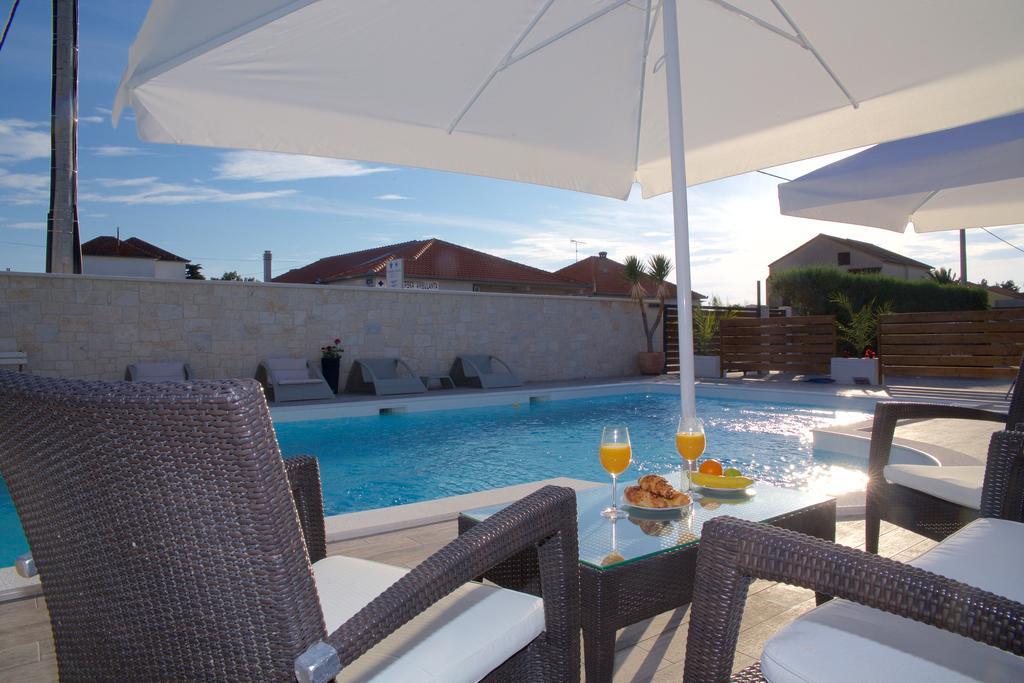 Banic Apartments With Pool Biograd na Moru Kültér fotó