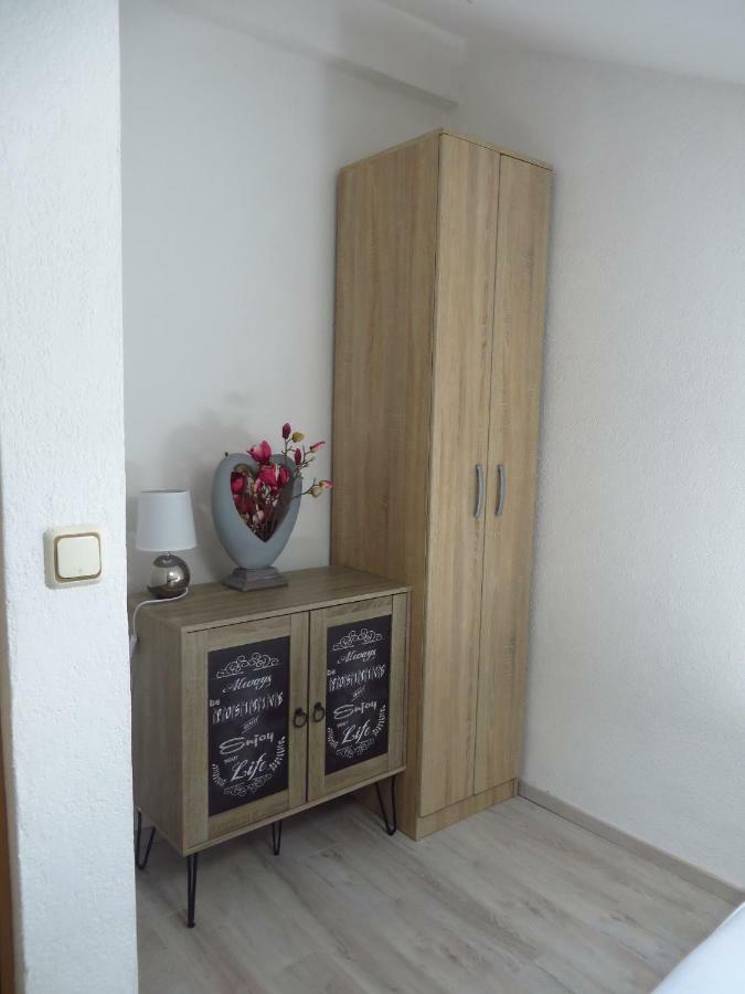 Banic Apartments With Pool Biograd na Moru Szoba fotó